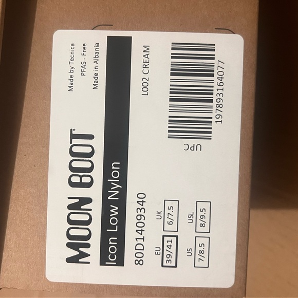 Moon Boot Cream Snow Boots - Picture 5 of 5